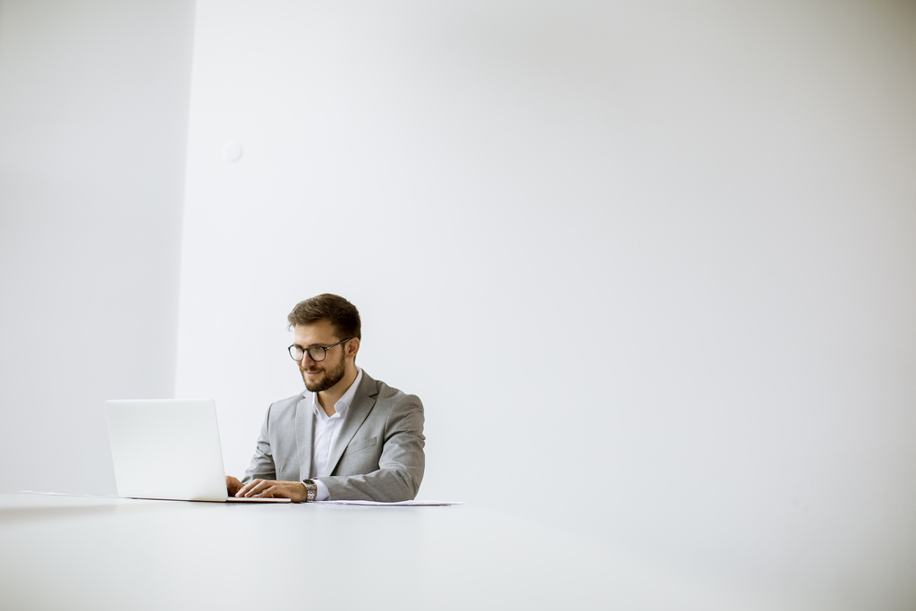 Gestione del Personale: Perché continuare a fare fatica con Excel quando esiste Presenze Facili?